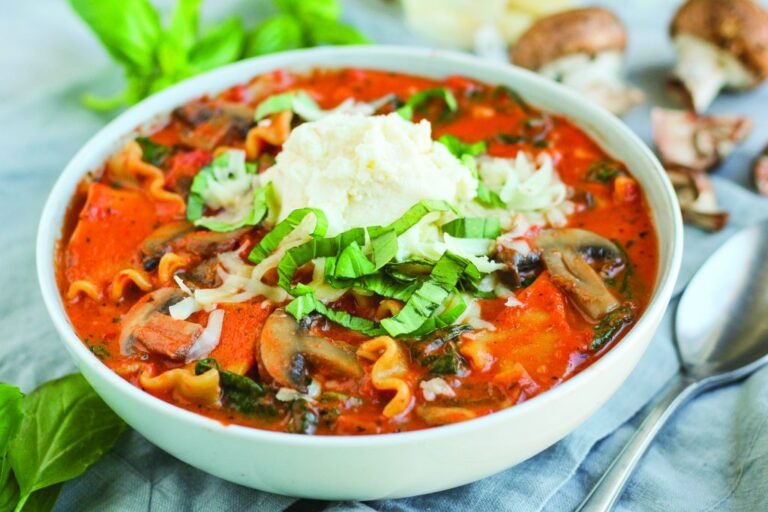 Creamy Spinach and Mushroom Lasagna Soup Recipe