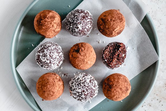 Raw Vegan Brownie Bites